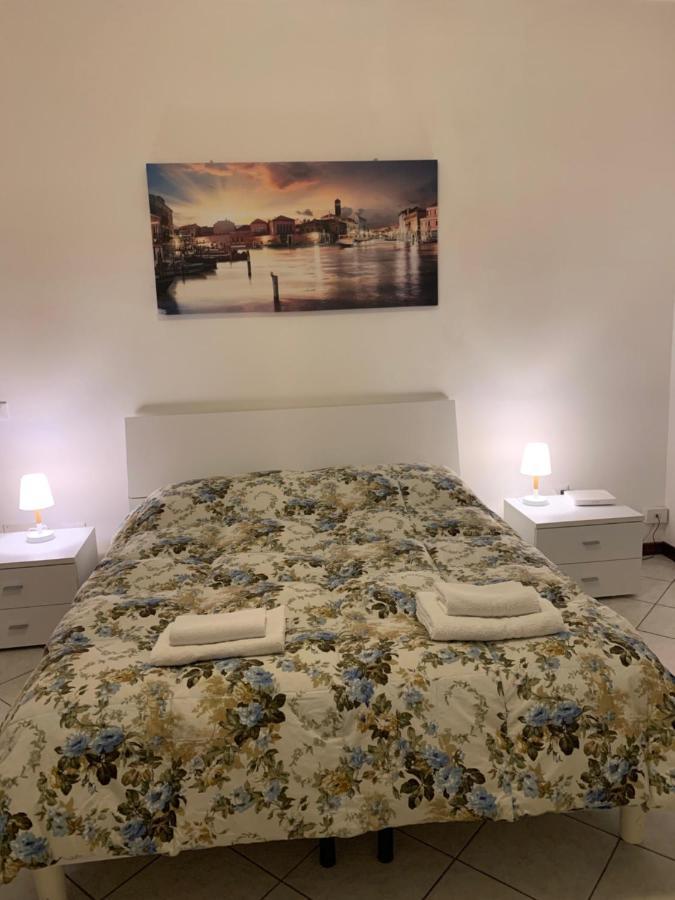 Little And Cozy Flat Near Venice Маргера Екстериор снимка