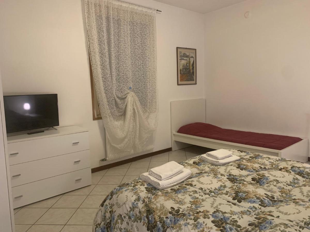 Little And Cozy Flat Near Venice Маргера Екстериор снимка
