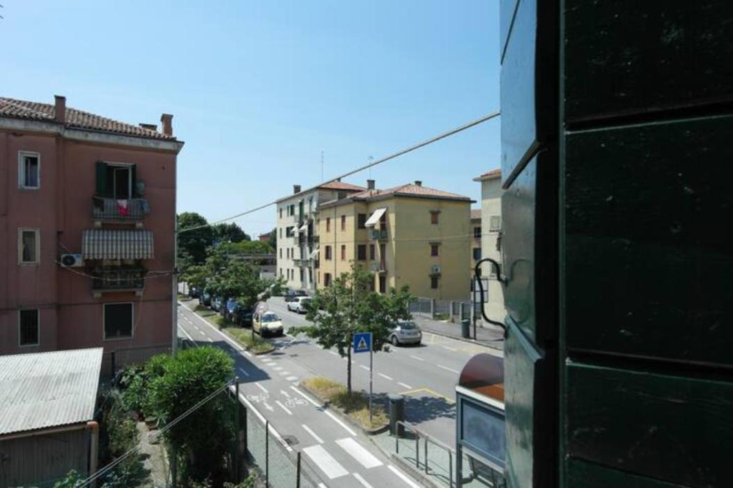 Little And Cozy Flat Near Venice Маргера Екстериор снимка