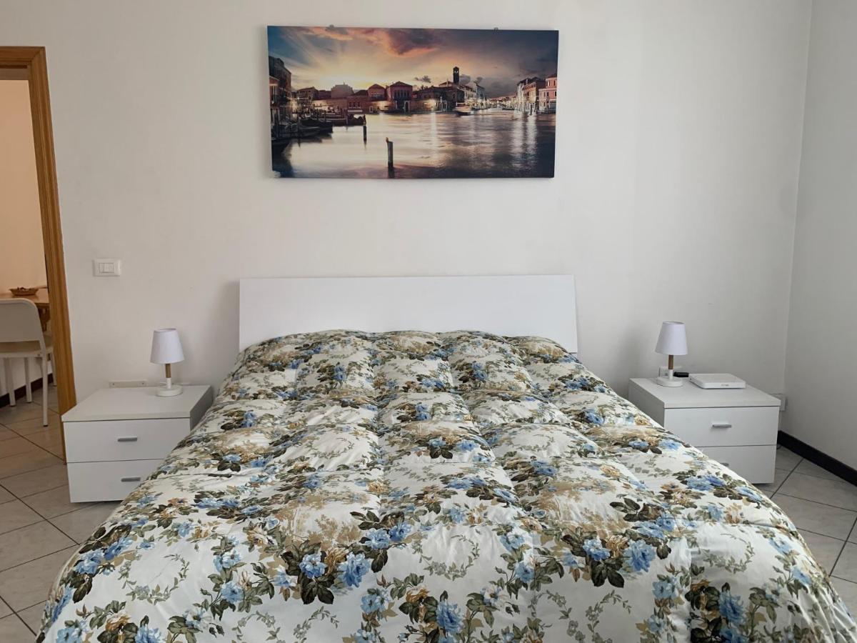 Little And Cozy Flat Near Venice Маргера Екстериор снимка